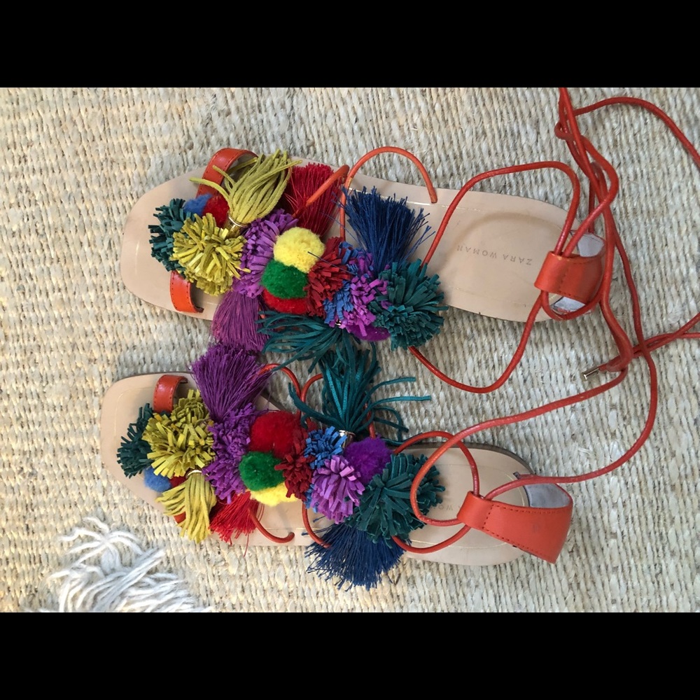 Zara sandals size 6